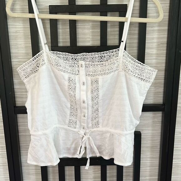 O'Neil white top with lace trim tank top spaghetti strap size M - Picture 1 of 5